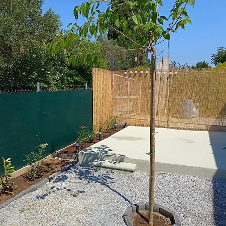 Дом отдыха Adamis Garden *