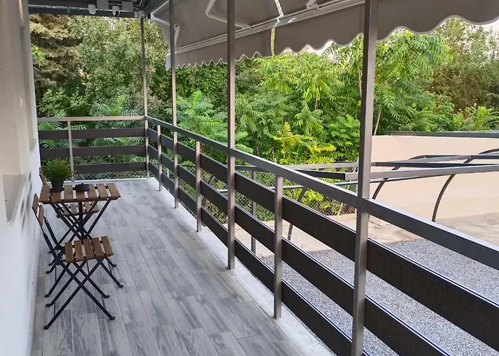 Adamis Garden *