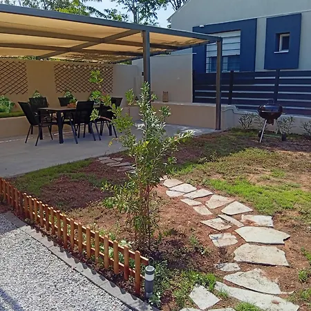 Adamis Garden Nyaraló *