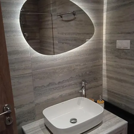 Nyaraló Adamis Garden Néa Mihanióna